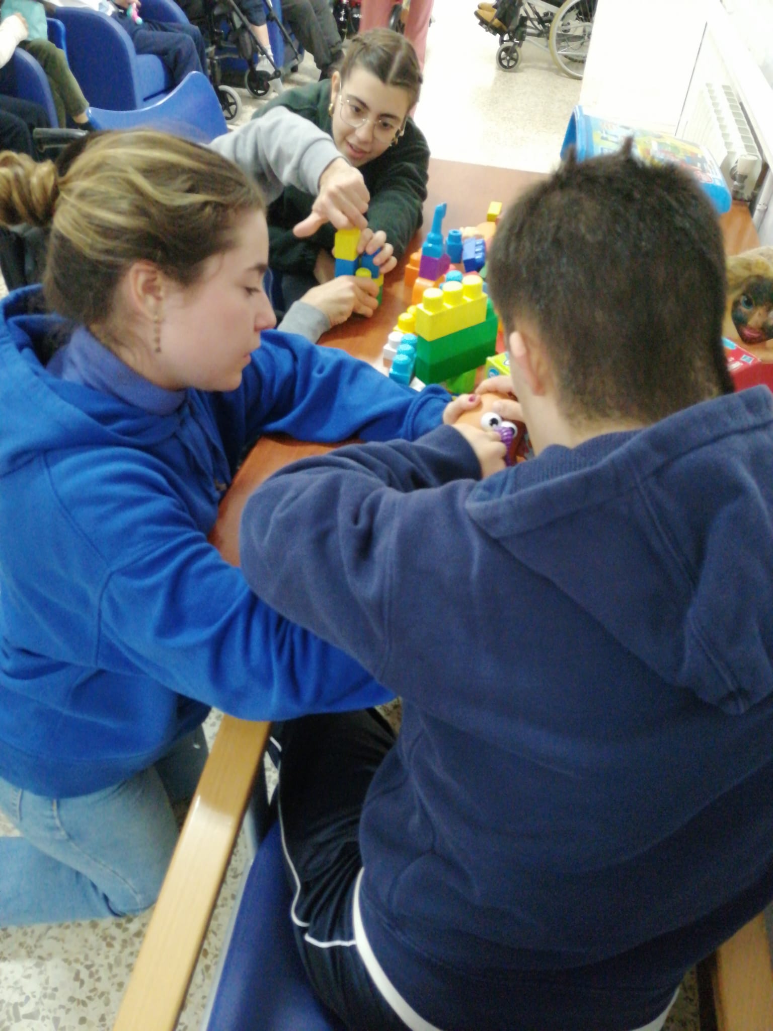 Voluntarios del Colegio Claret de Sevilla